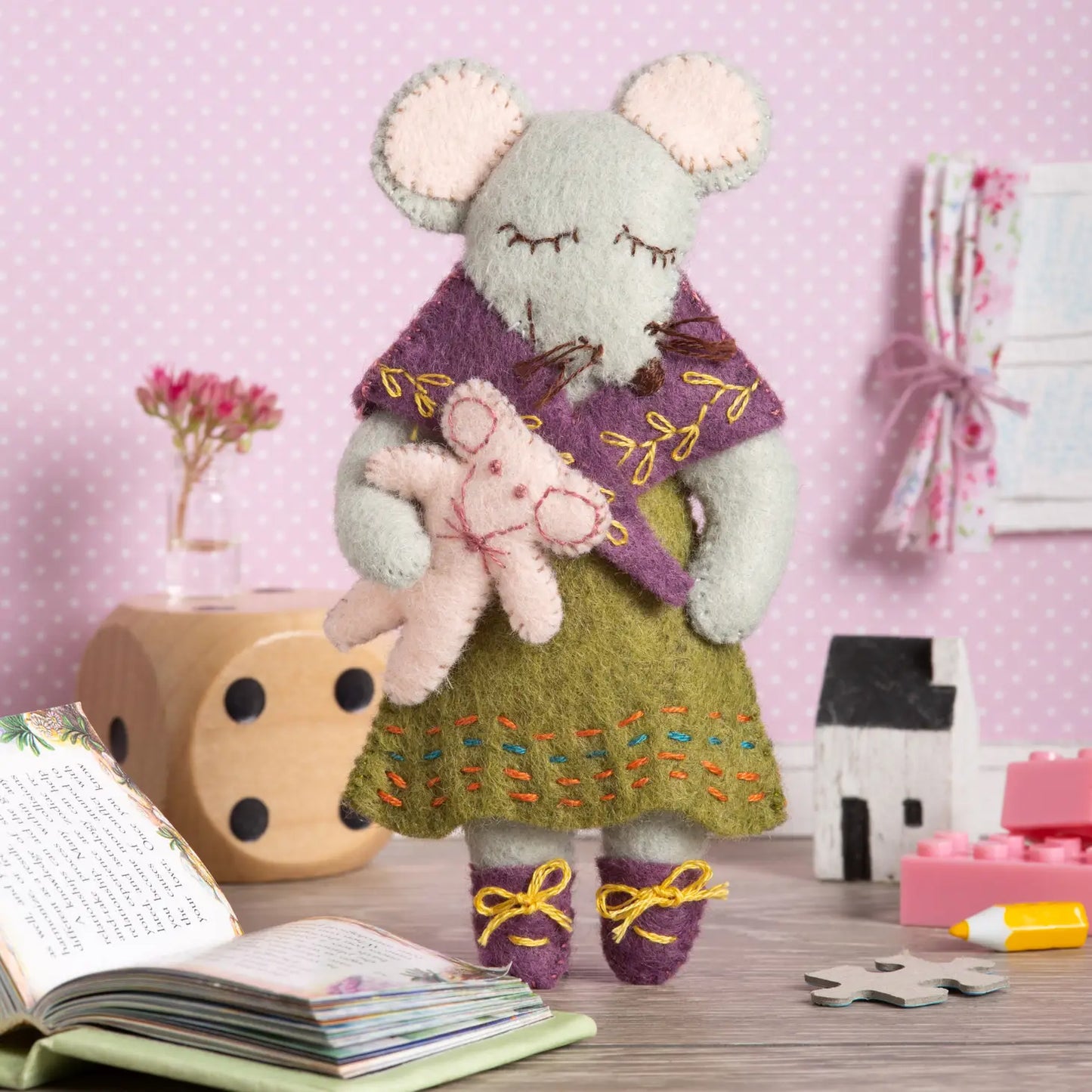 Wool Mix Felt Craft Kit Little Miss Mouse