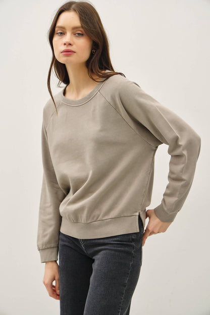 Pullover Raglan Sweatshirt